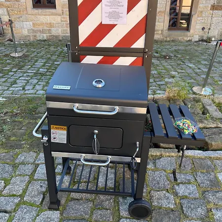 Gemuetliche Turmzimmer Im Rittergut Bei Dresden * Leppersdorf